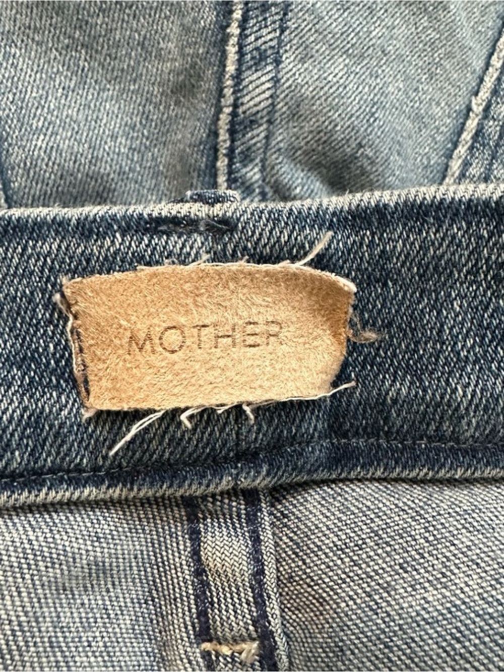 MOTHER Denim Mid Rise Dazzler Crop Fray in We're All in This Together Size 25 - Picture 9 of 12
